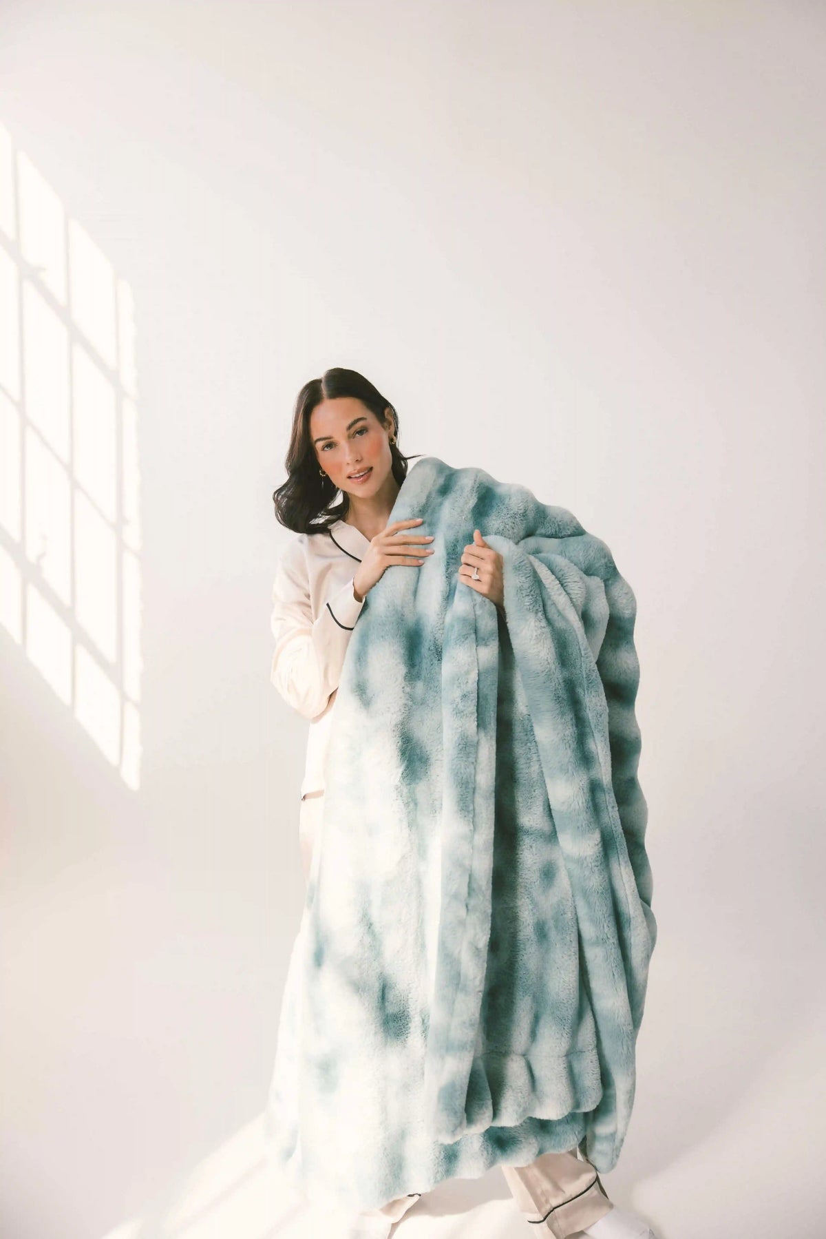 Extreme Ultra Cloud Smoke Blue Blanket