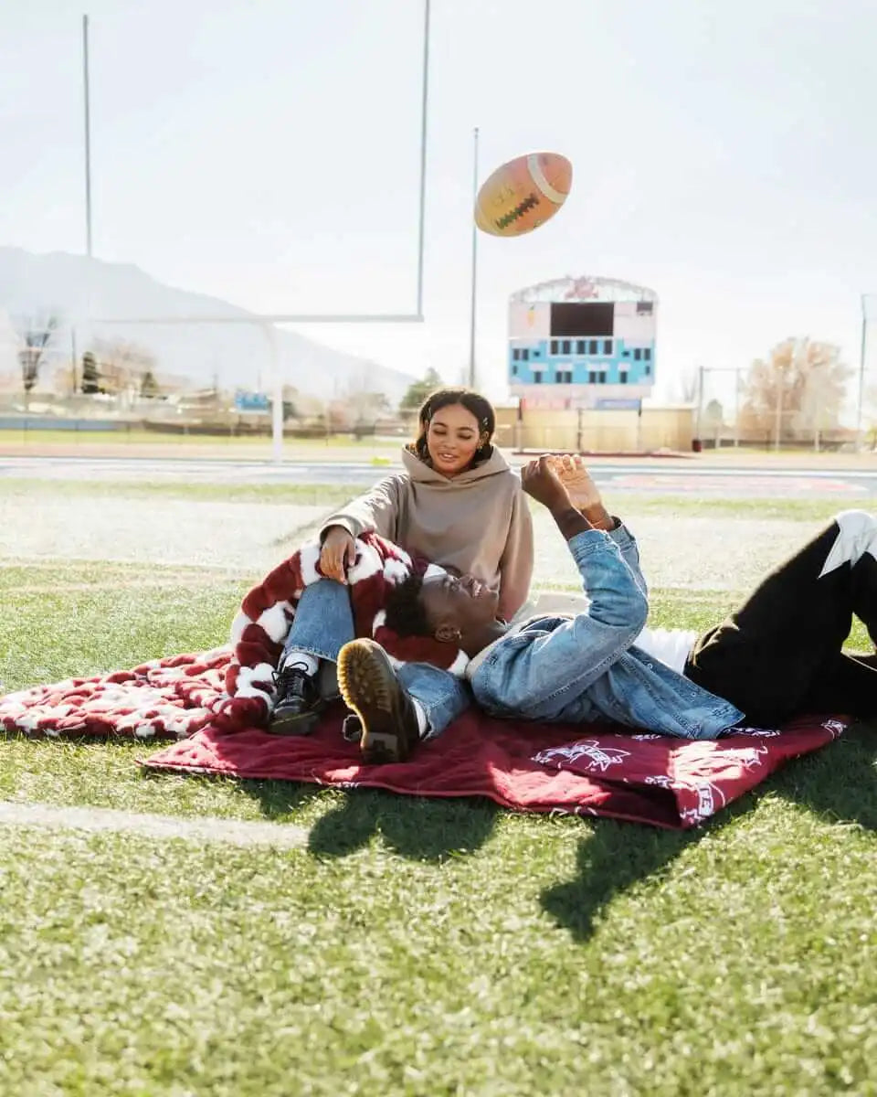 Mississippi State Bulldogs Hooded Stadium Everywhere Blanket