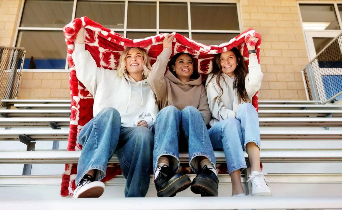 Stanford Cardinal Blanket - Hugs