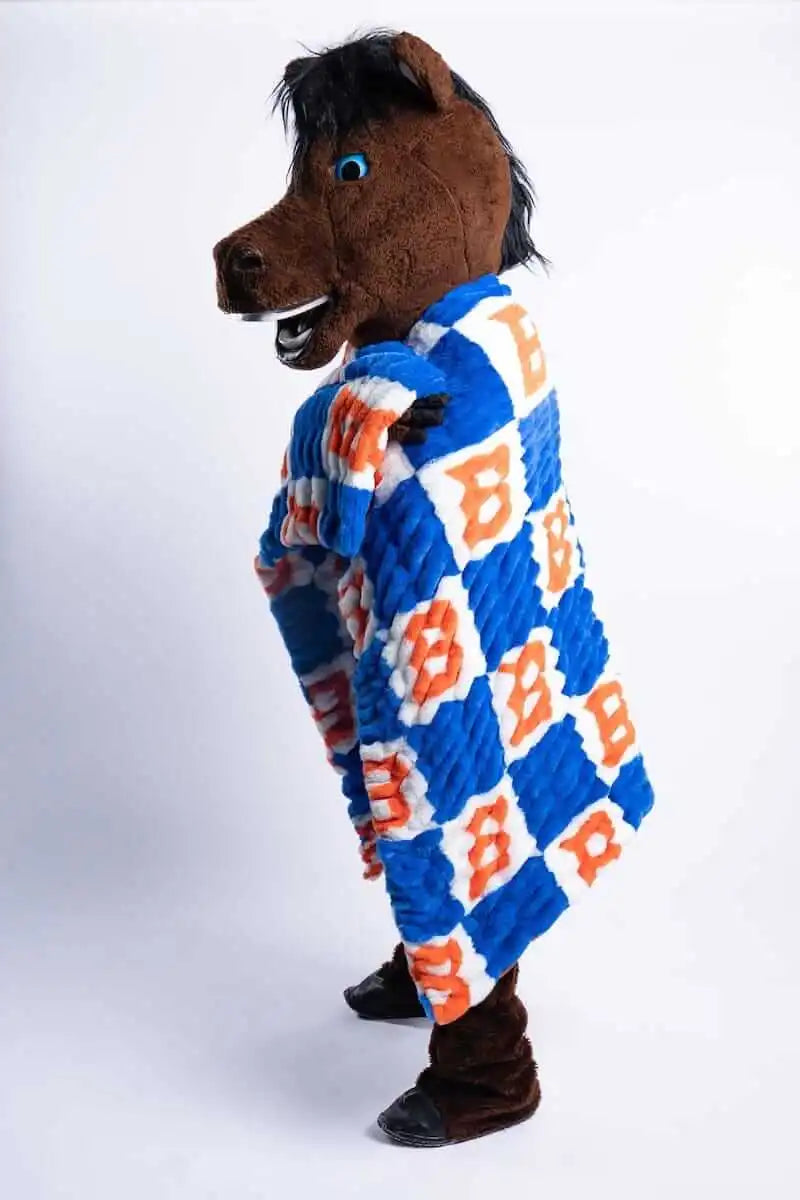 Boise State Broncos Blanket - Hugs