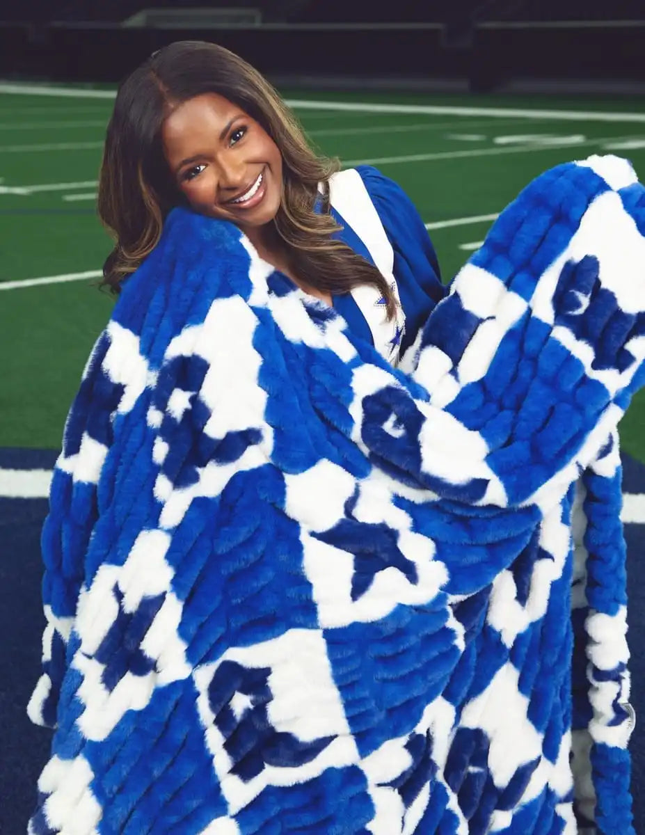 Hugs Dallas Boots Blanket