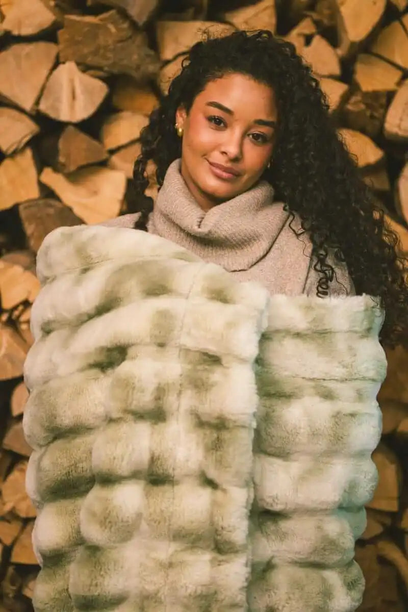 Extreme Ultra Cloud Desert Sage Blanket