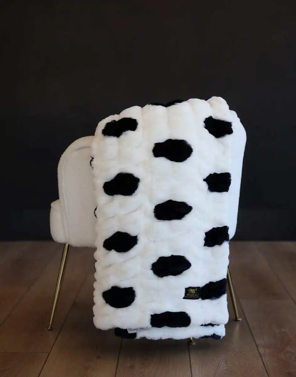 Hugs Polka Dot Marshmallow Blanket