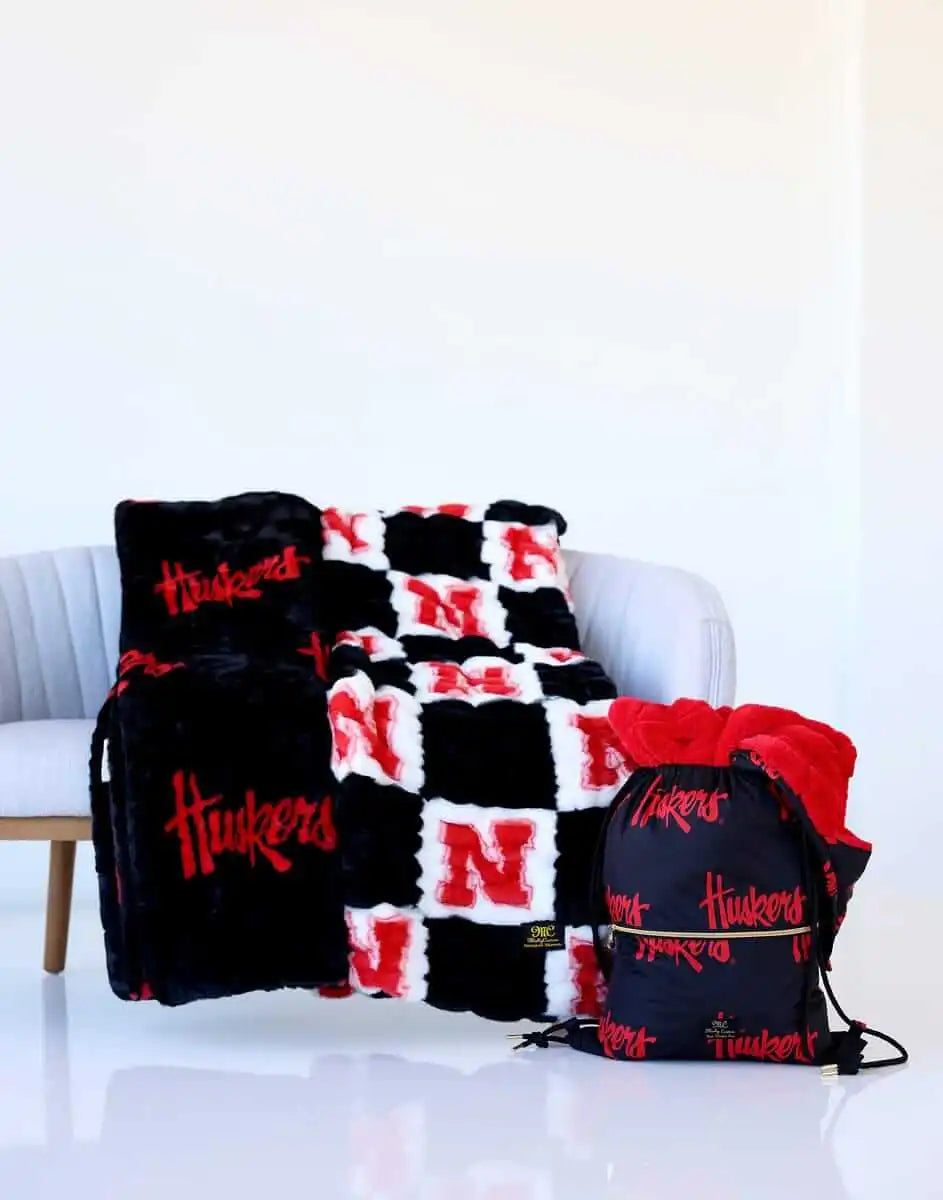 Nebraska Huskers Hooded Stadium Everywhere Blanket