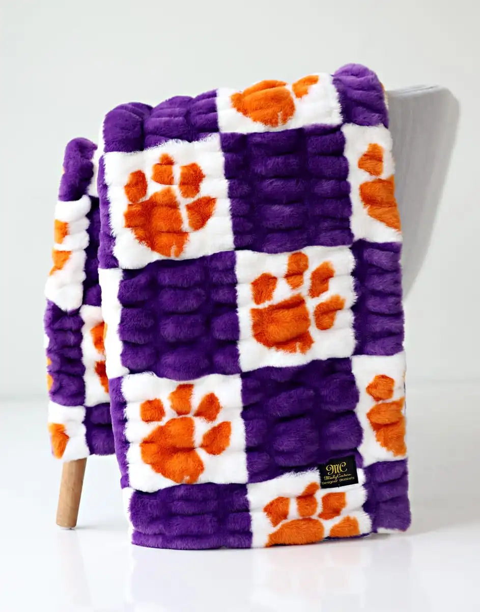 Clemson University Tigers Blanket - Hugs