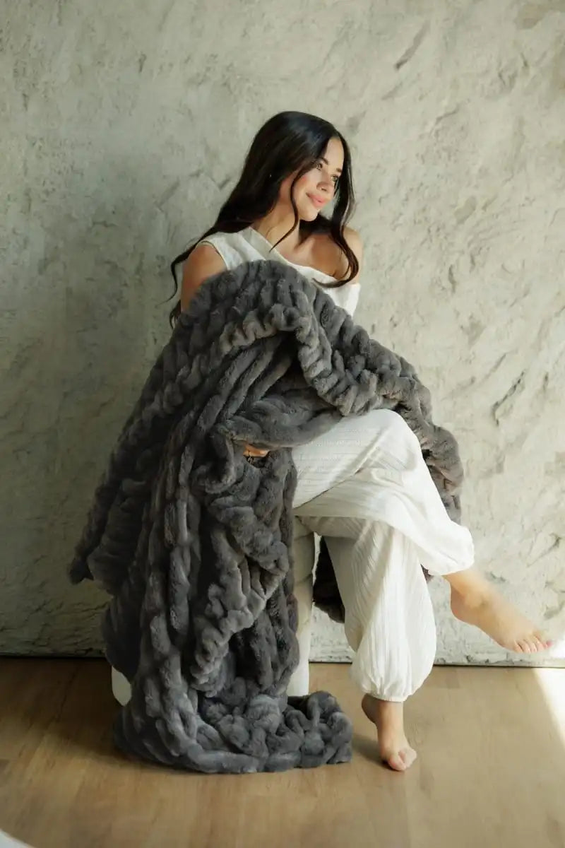 Hugs Charcoal Blanket