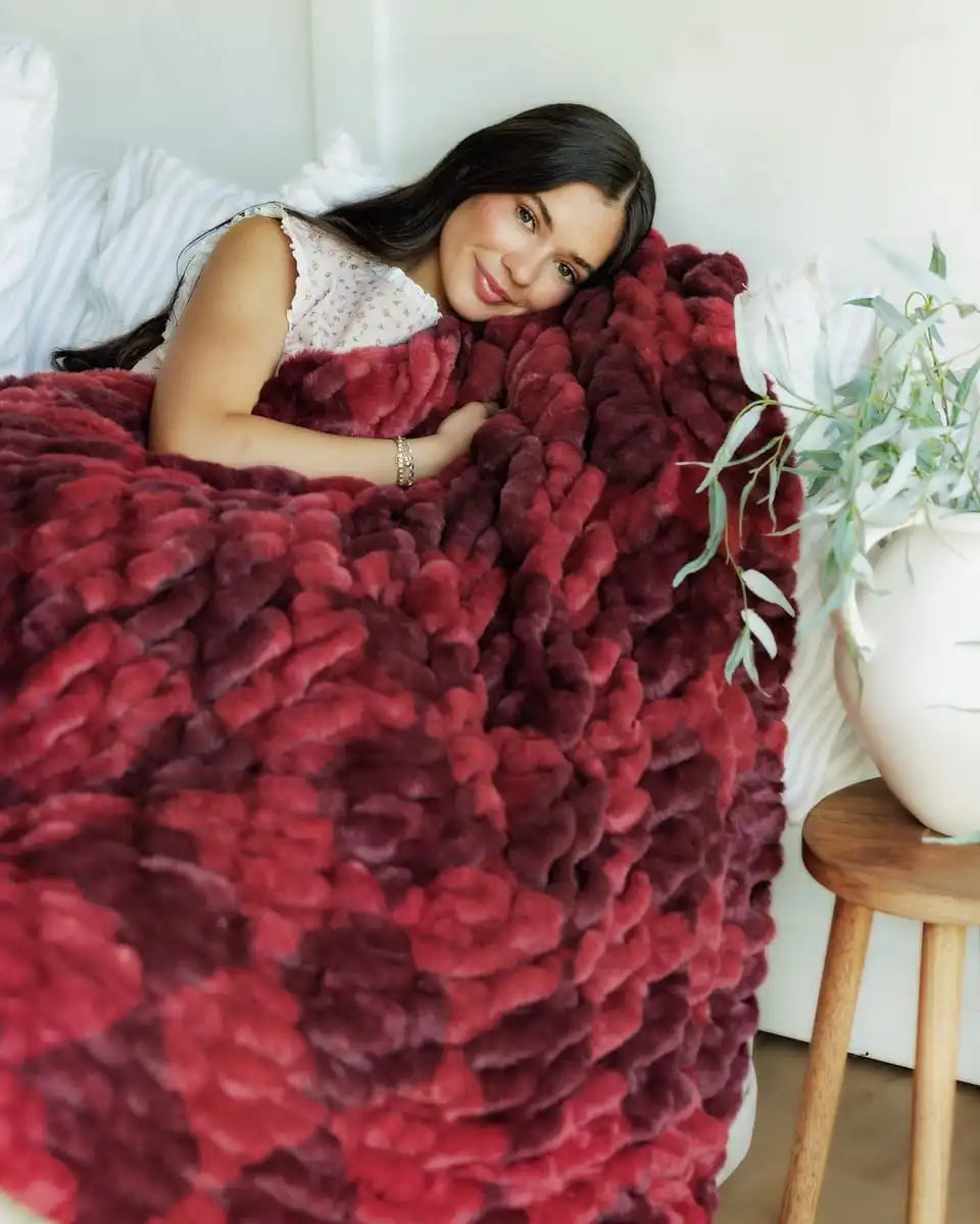 Hugs Diamond Red Blanket