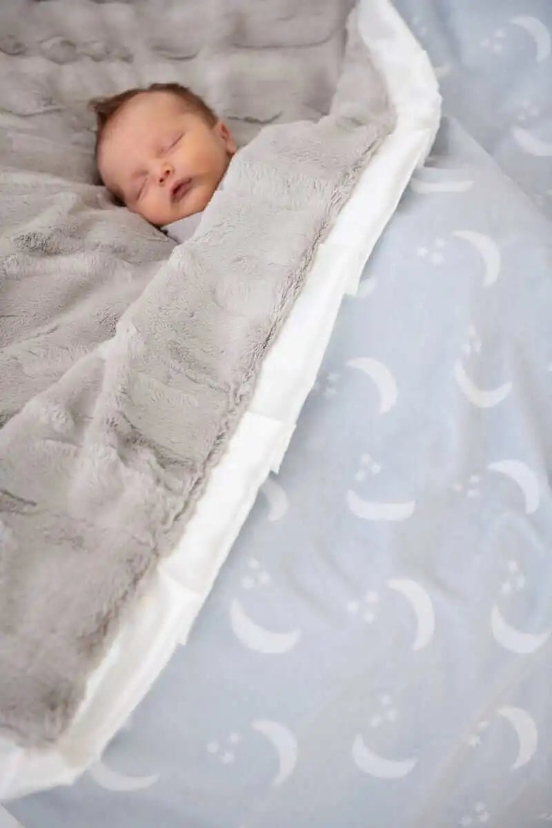 Shining Moon Silver Blanket