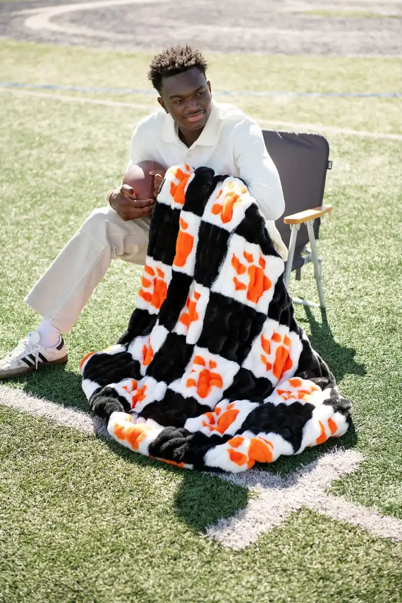 Sam Houston State Bearkats Blanket - Hugs