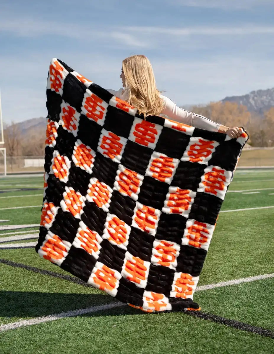 Idaho State Bengals Blanket - Hugs