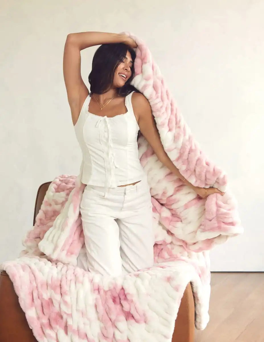 Hugs Dollie Blanket