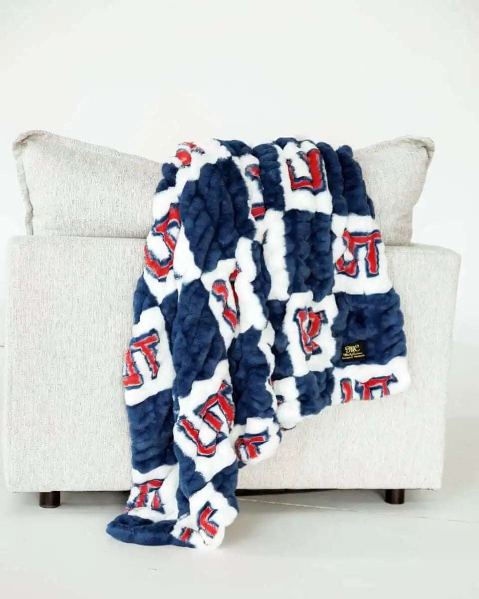 Utah Tech Trailblazers Blanket - Hugs